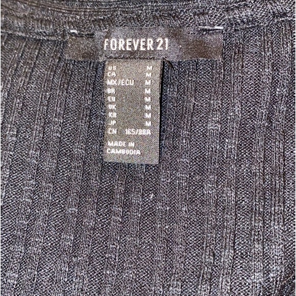 Forever 21 button down cropped cardigan - Picture 2 of 2